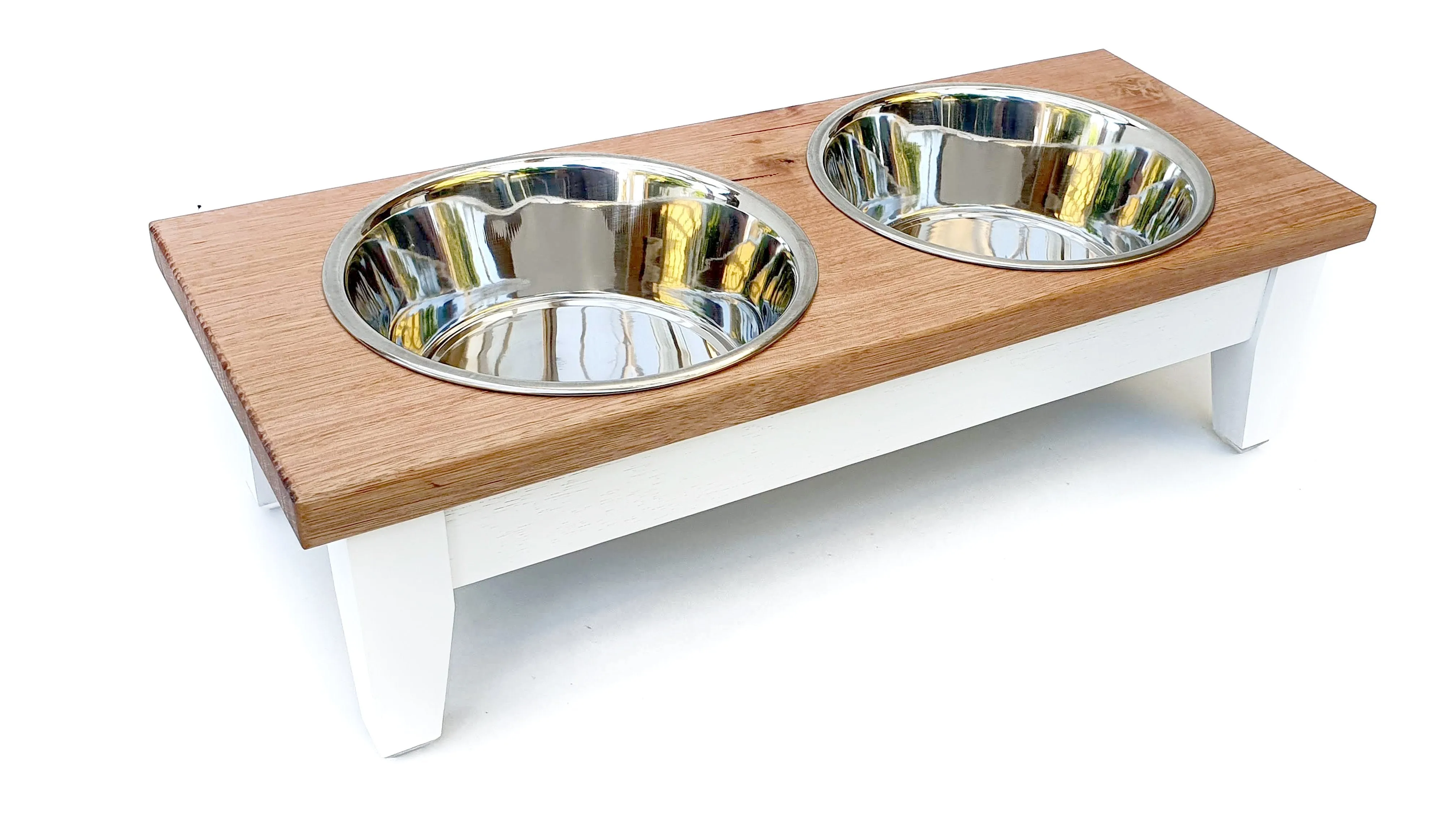 Customisable Raised Pet Feeder